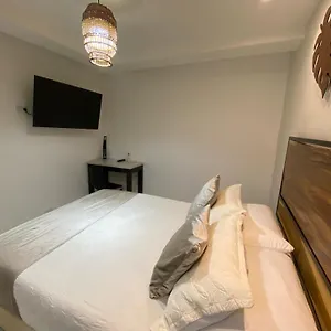 maydy-luxury-alojamientos.colombiamedellinhotels.com/